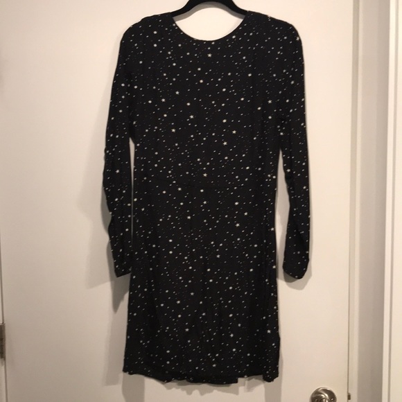 H&M Dresses & Skirts - H&M dress H&M Dresses & Skirts - H&M dress
